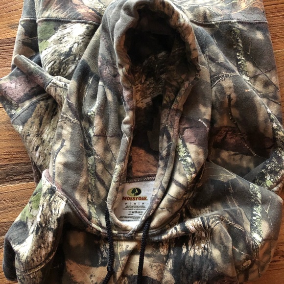 Clothes - Picture 2 of 4